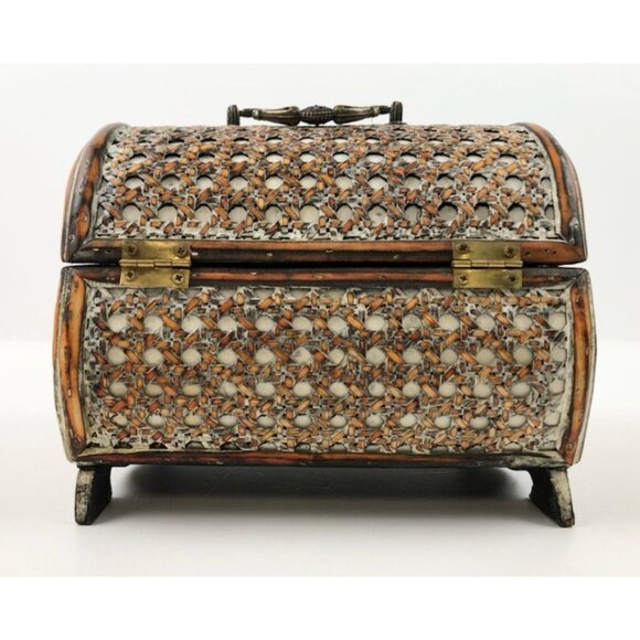 Mann Hinged Wooden Box Purse Metal Handle Footed Latch Pirate Chest MCM Jewelry - Picture 5 of 10